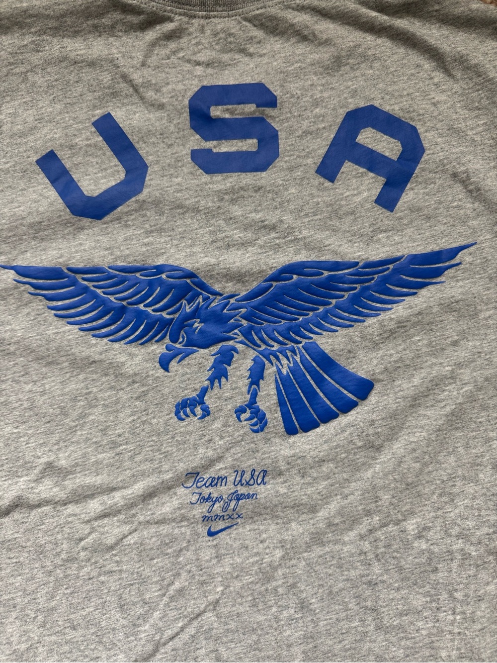 Nike Team USA 2020 Olympics Tokyo Eagle Logo Gray T-Shirt Men M Sports Athletic